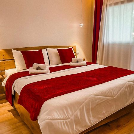 Vila Alpini Razëm Dış mekan fotoğraf